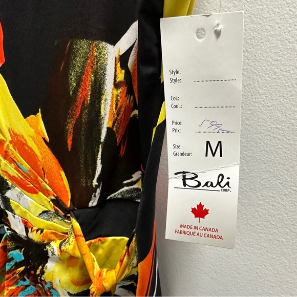 NEW Multi Coloured 
Bali sleeveless top
Size Medium but fits more like a Small - Picture 2 of 6